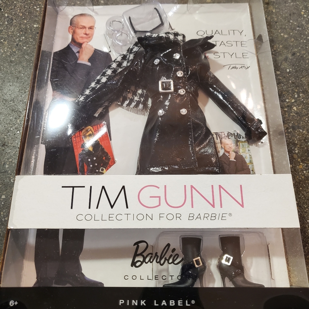 Barbie Tim Gunn outfit